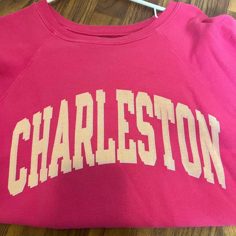 Free people retro brand classic crew neck 
Charleston